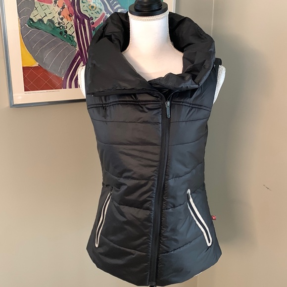 Zella Jackets & Blazers - Zella Primaloft Vest
